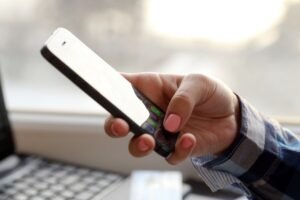 Ventajas de las eSIM frente a las tarjetas sim locales en los viajes