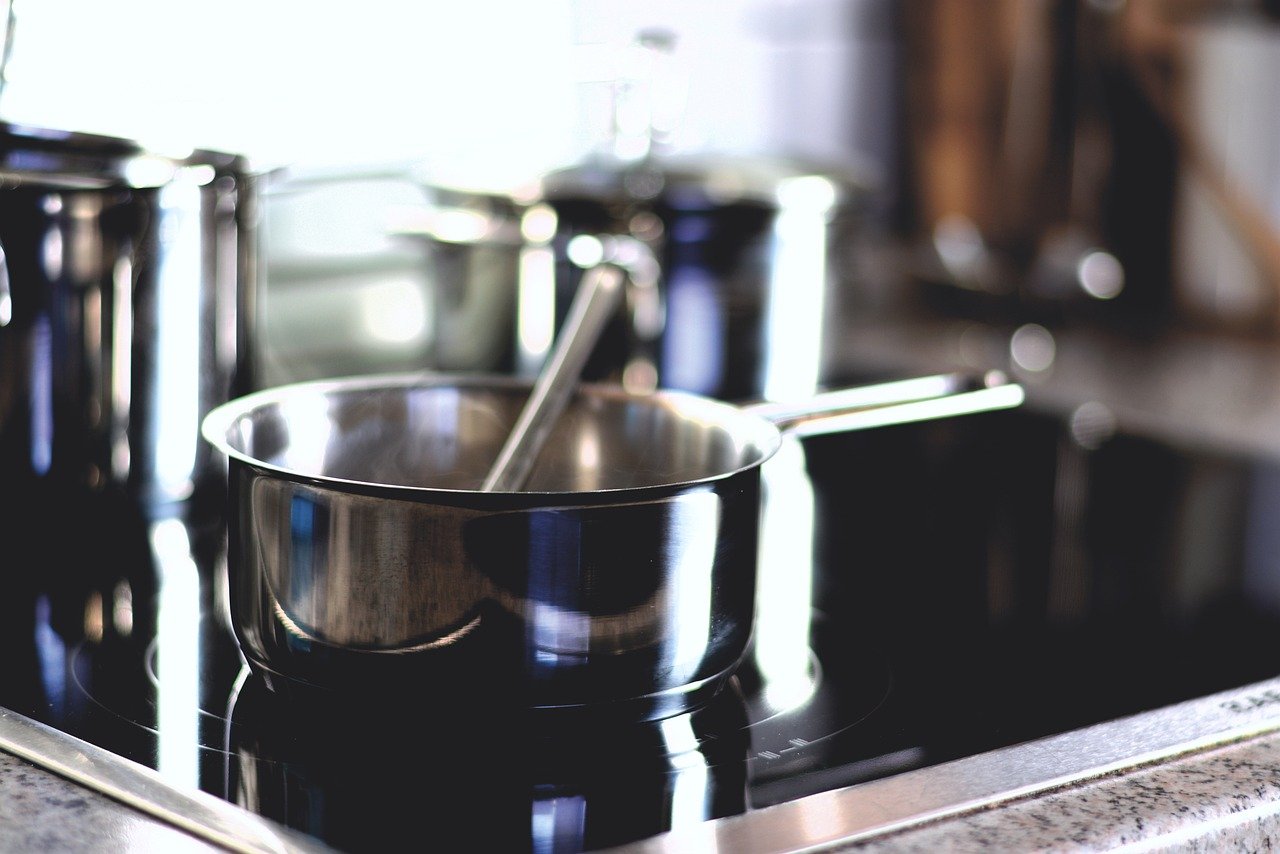 Equipando tu cocina con los utensilios básicos