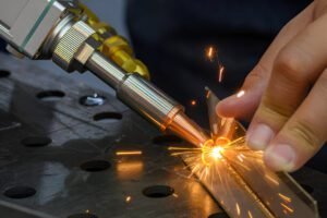 Máquina de Soldadura Laser Portatil Ventajas, Aplicaciones y Guia de Seleccion
