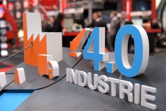 Cómo Crear una Estrategia de Marketing Efectiva para el Sector Industrial